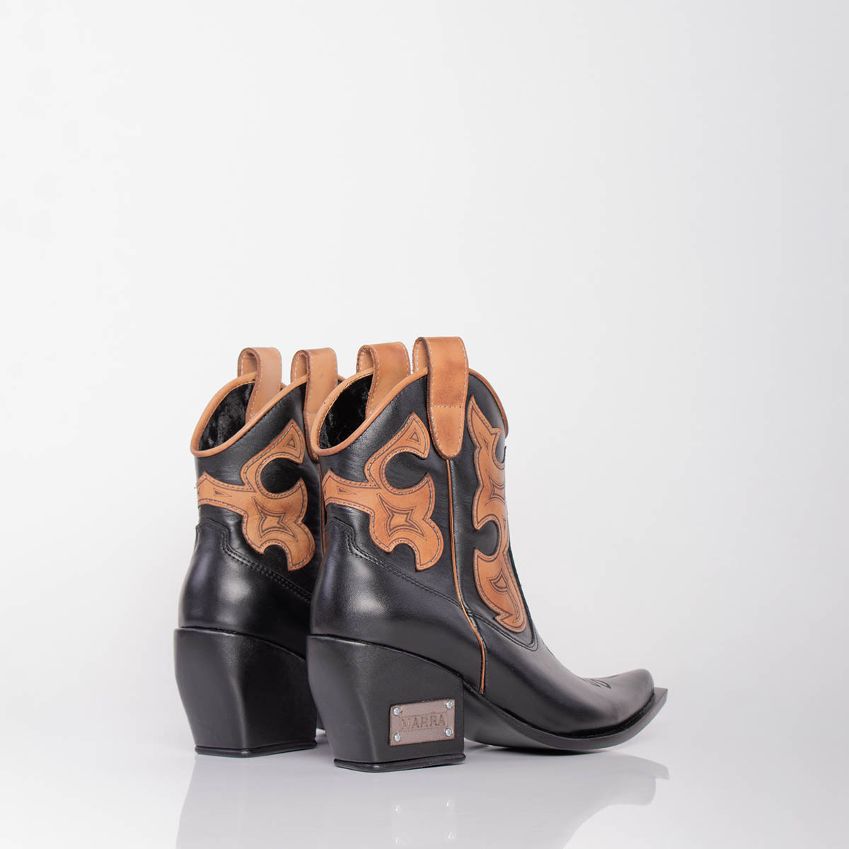 KARA-BLACK-SUELA-C